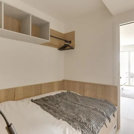 Hotel apartamentowy Evancy La Marina
