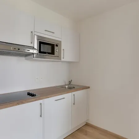 Evancy La Marina Aparthotel 3*