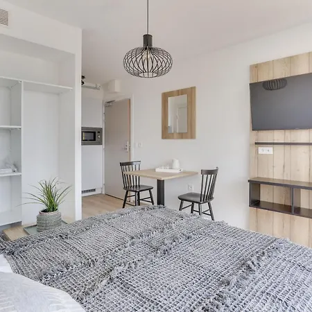 Evancy La Marina Appart hôtel 3*